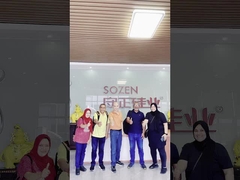 Pelanggan dari Afrika Selatan datang untuk memeriksa pabrik